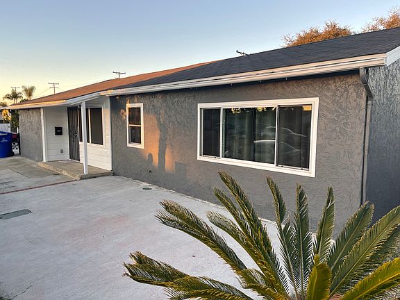 2nd image of 4211 Clairemont Dr