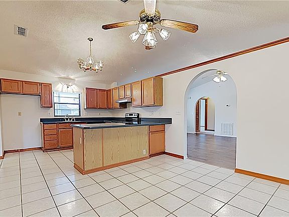 4th image of 1416 Malaluka St