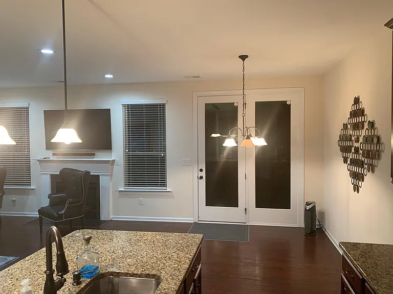 1012 Archibald Ave — Photo 8