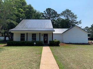 100 Lancaster Ct, Dothan, AL 36305