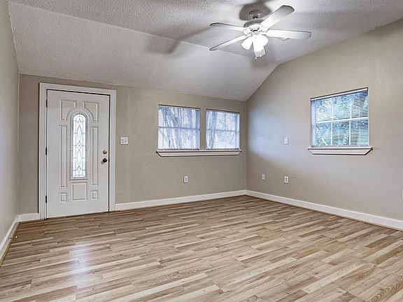 3rd image of 5304 Cochran St