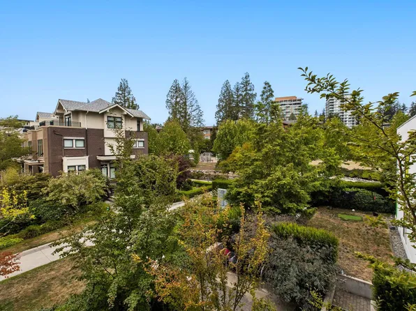 5687 Gray Ave #313, Greater Vancouver, BC V6S 0A9