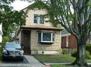 4665 157th St, Flushing, NY 11355