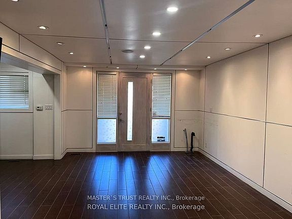 2nd image of 89 Finch Ave E