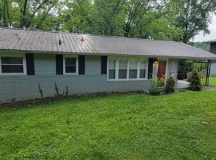 1034 E Skyline Dr, Morristown, TN 37813