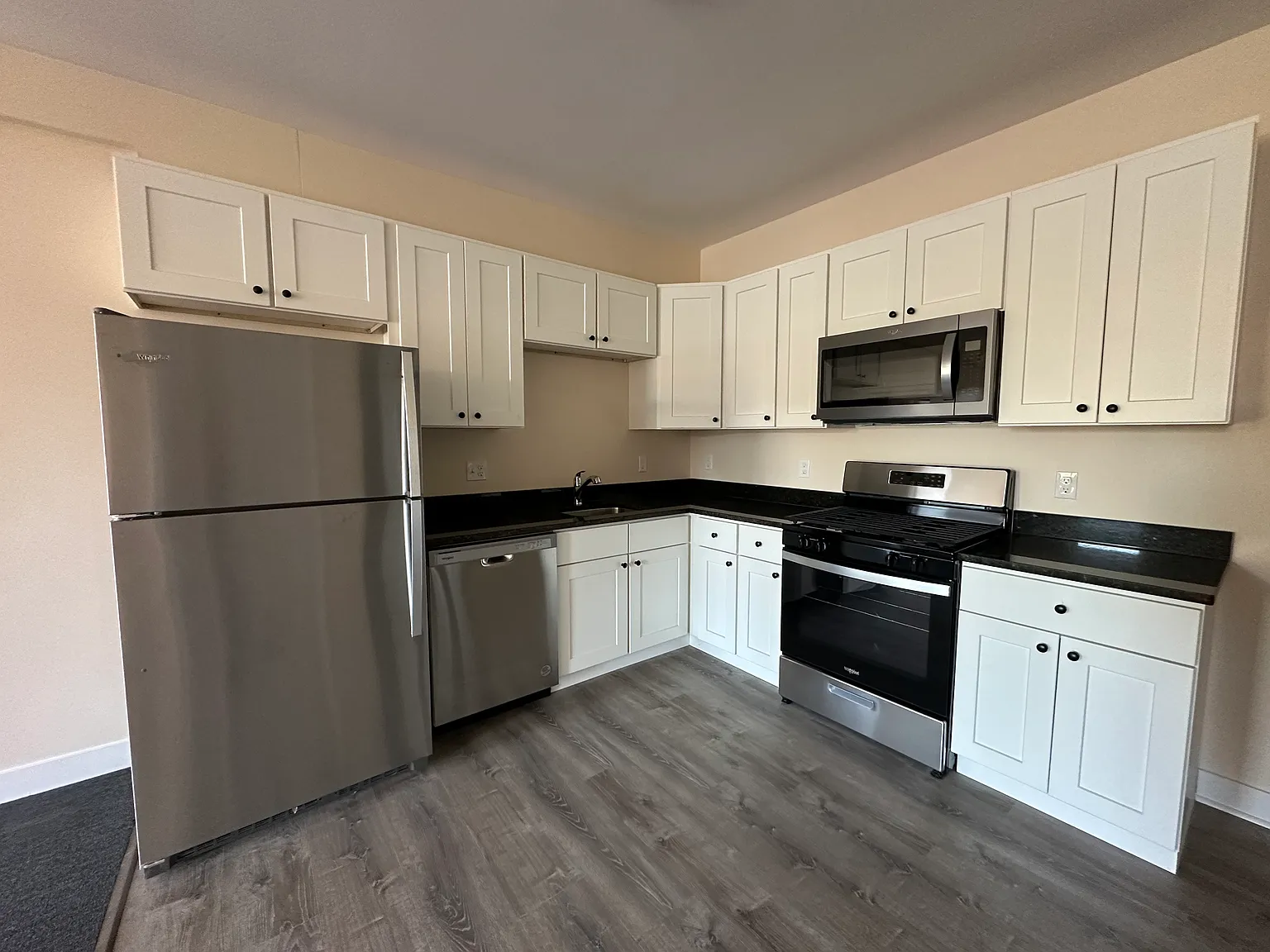 1 bed, $1,900 — Photo 4