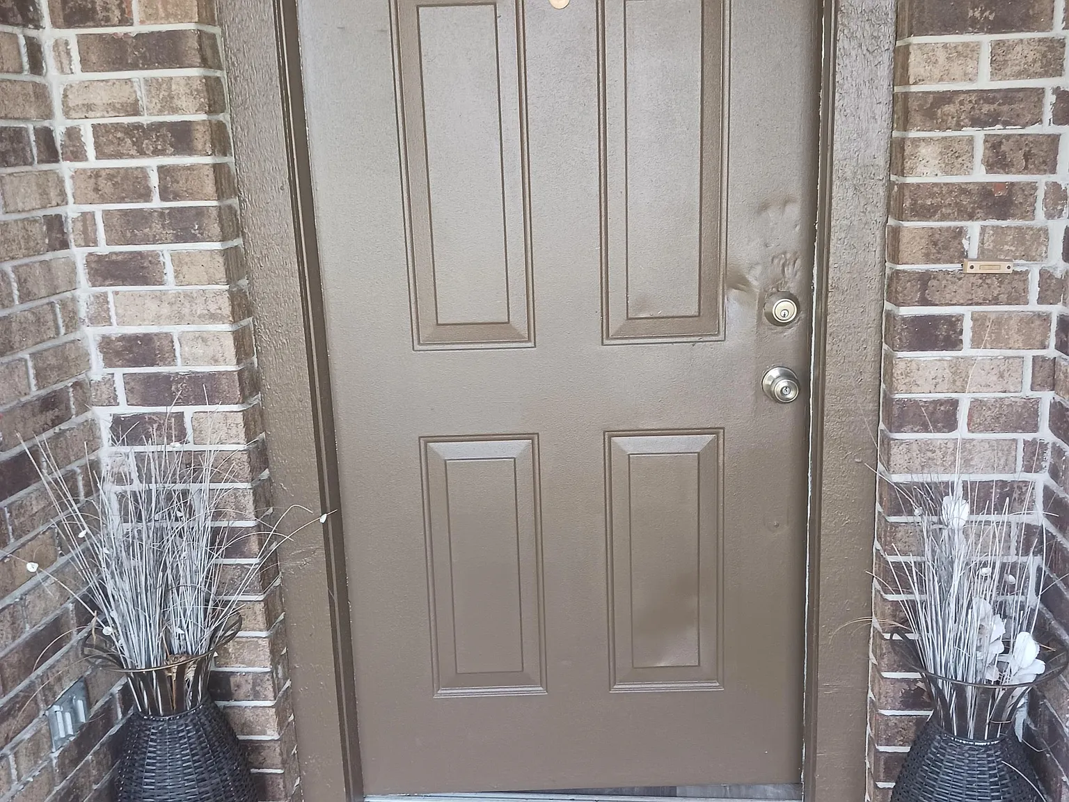 3 bed, 1468 sqft, $2,300 — Photo 2