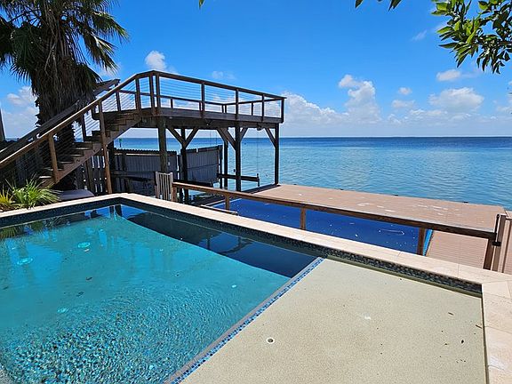 4th image of 5605 Laguna Cir S