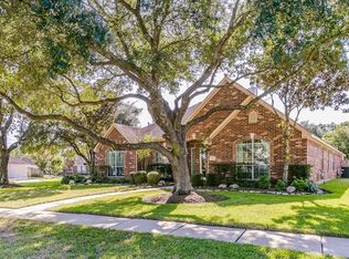 8807 Sunny Ridge Dr, Houston, TX 77095