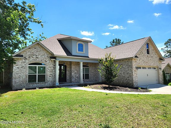 5th image of 305 Hawks Nest Dr