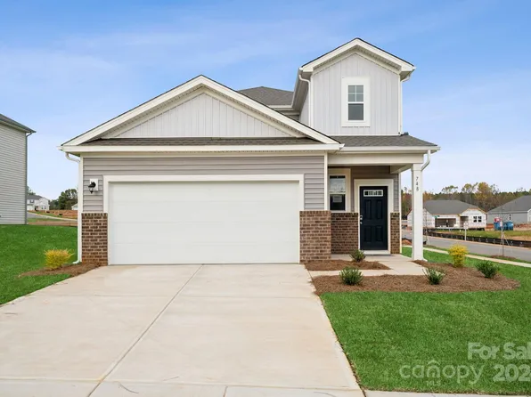 748 Olde England Dr, Lincolnton, NC 28092