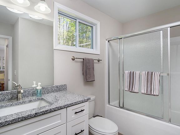 Bathroom with Tub, Upper Level