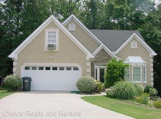 1121 Heather Winn Cir, Lawrenceville, GA