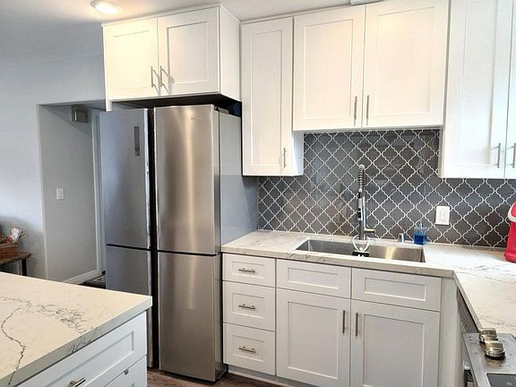 2nd image of 4475 Dale Ave Unit 215