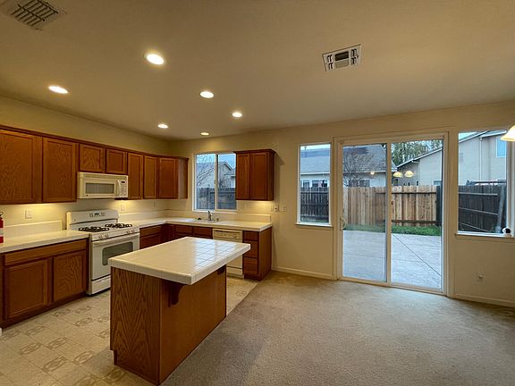 5th image of 9521 River Rose Way