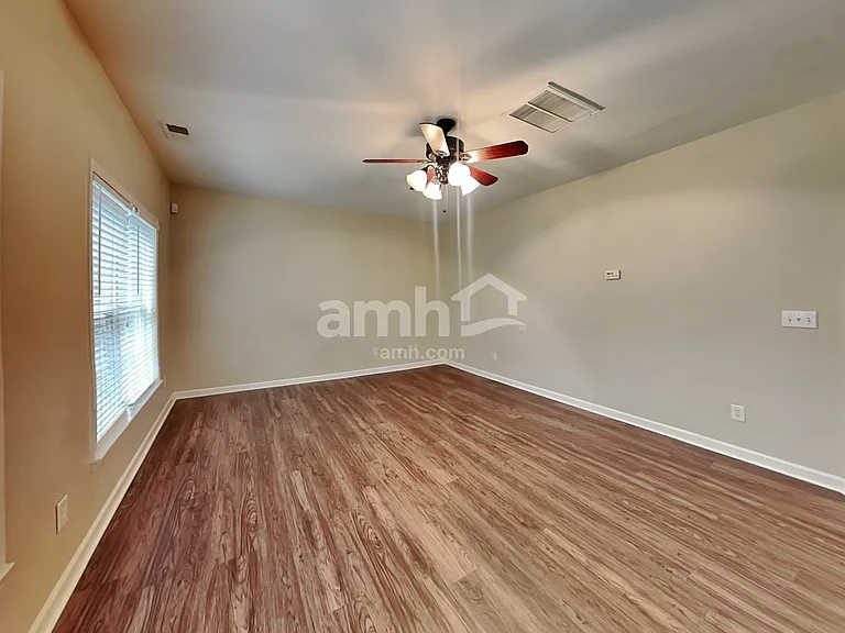 5584 Cambridge Bay Dr — Photo 8