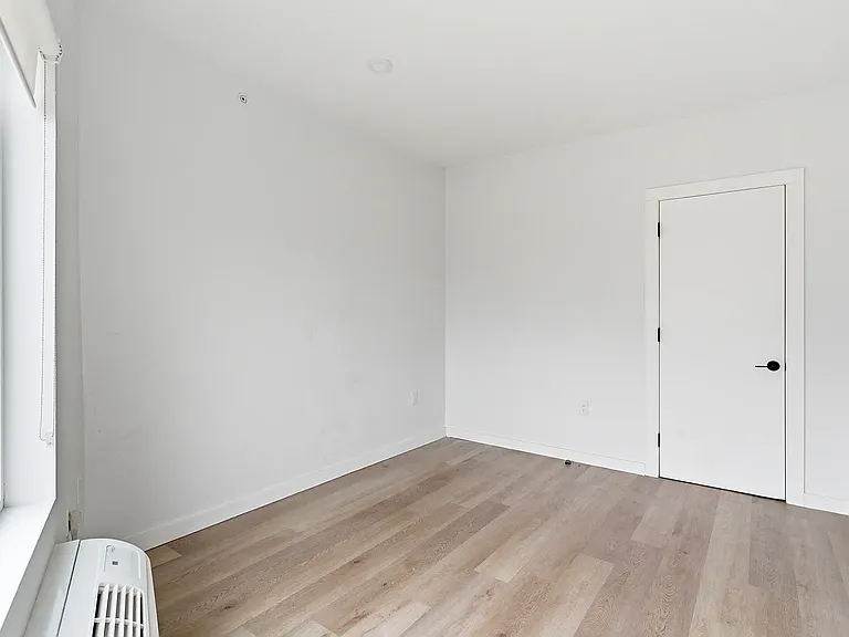 486 Market St #6C — Photo 5