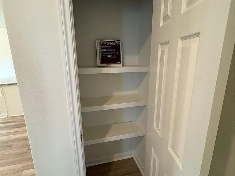 17706 Cedar Crest Dr — Photo 11
