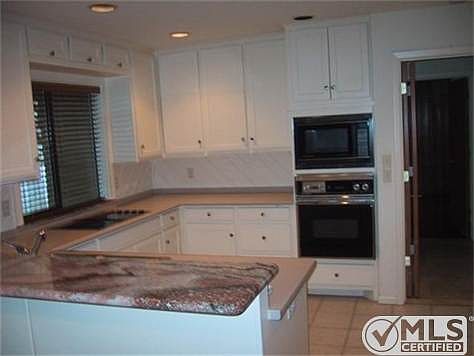 5th image of 1128 W Lookout Dr