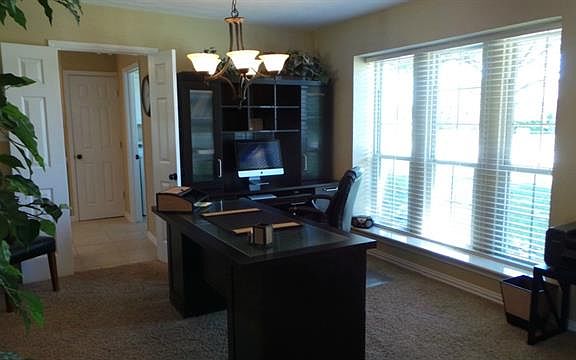 3rd image of 3105 Dover Dr