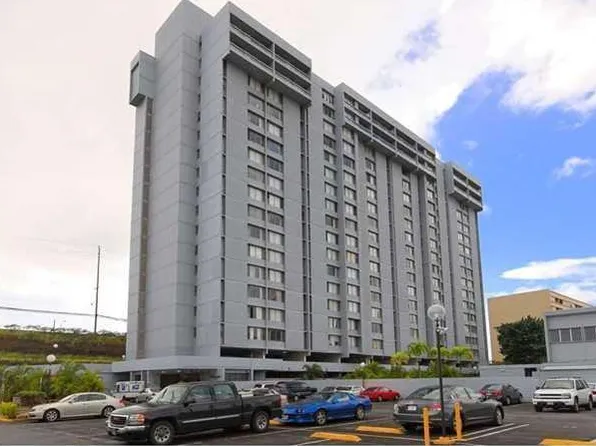 3045 Ala Napuaa Pl, Honolulu, HI