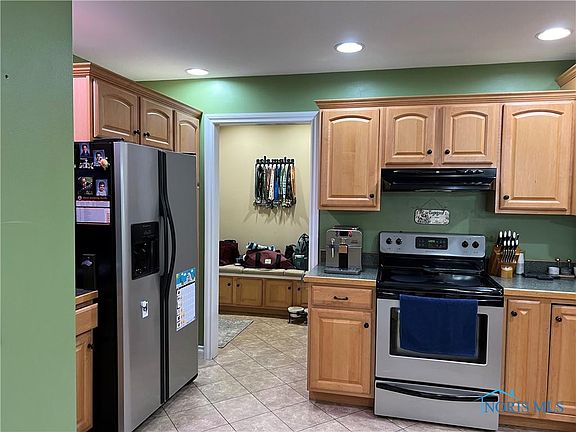 3rd image of 2030 Dickinson St Suite B