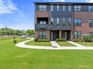 2830 Addison Park Ln, Fort Worth, TX 76110