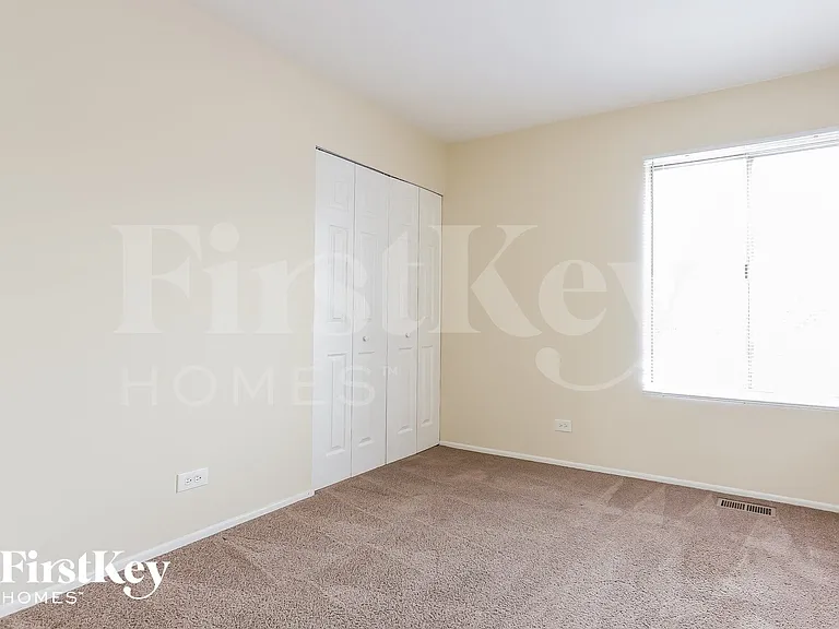 185 Mulford Dr — Photo 11