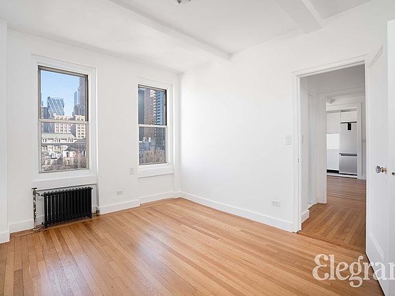 4th image of 325 W 45th St APT 1019