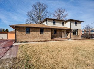 707 N Willow St, Effingham, IL 62401