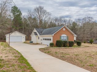 110 Beaver Creek Ln, Sharpsburg, GA 30277