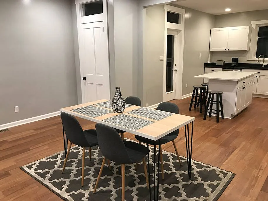 4 bed, 2.5 bath, 2120 sqft, $3,099 — Photo 4