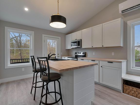 4th image of 20 Bougie Lane
