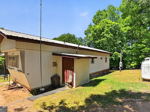 4th image of 1513 Pine Valley Rd