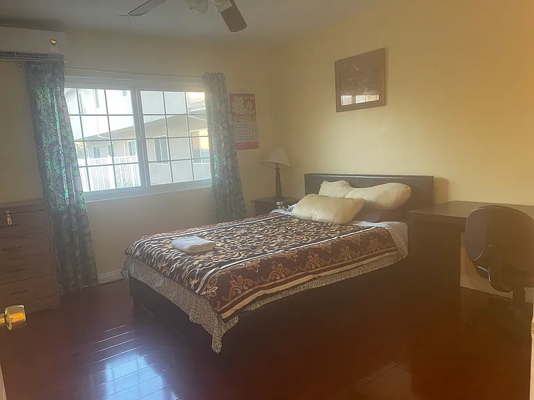 2548 Mayflower Ave #B — Photo 51