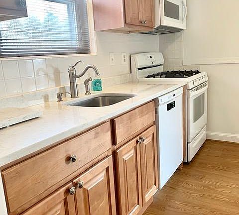 2nd image of 5004 Cushing Dr