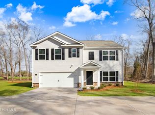 307 Gray St, La Grange, NC 28551