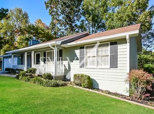 2260 Hammond Ct, Ellenwood, GA 30294