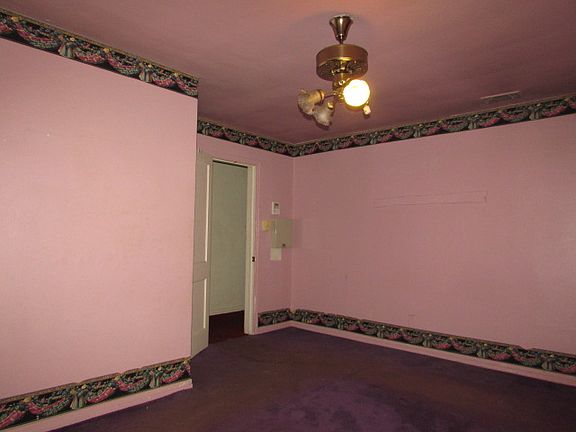 5th image of 1270 W 19th St