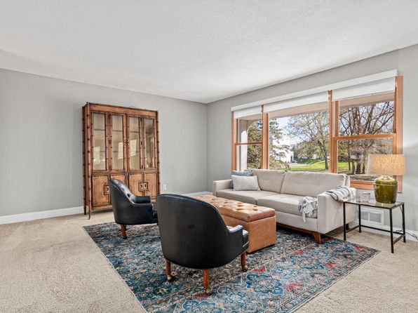 1615 Merrimac Ln N, Plymouth, MN 55447