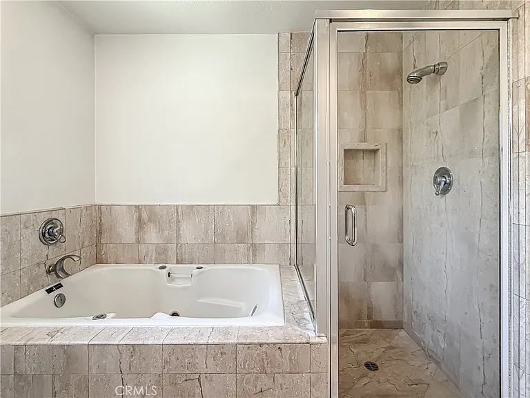 9201 Paso Robles Ave — Photo 44