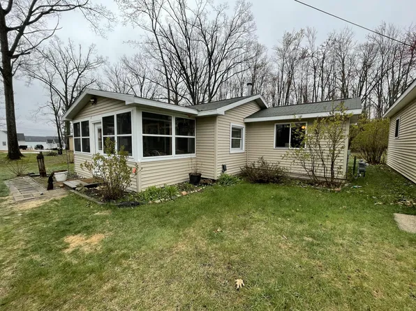 1767 Channel Dr, Gaylord, MI 49735