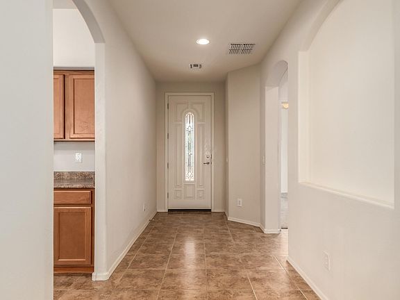 3rd image of 10264 W Los Gatos Dr
