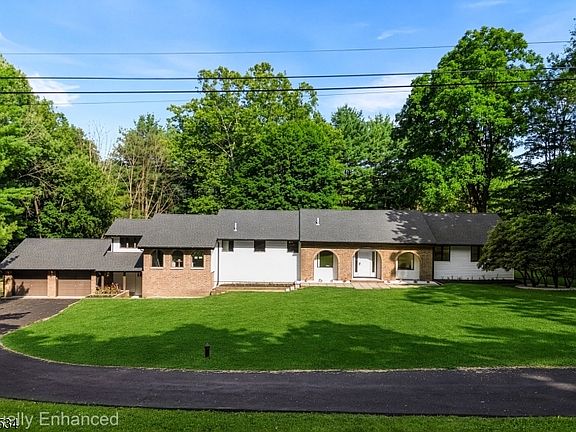 2nd image of 107 Scudders Rd