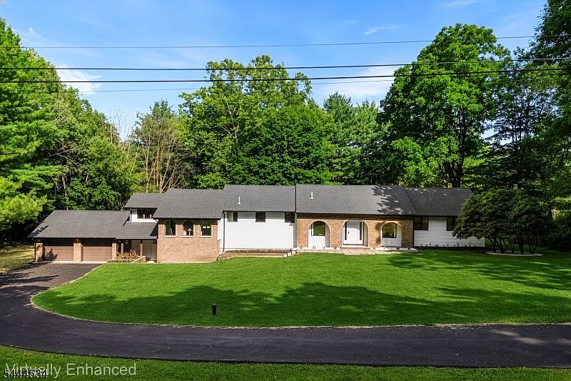 1st image of 107 Scudders Rd