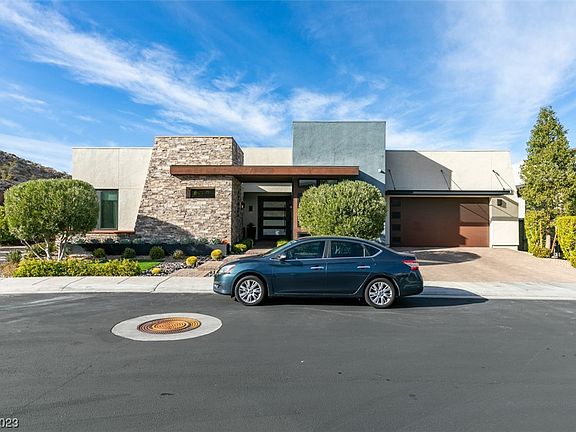 2nd image of 2232 Overlook Canyon Ln