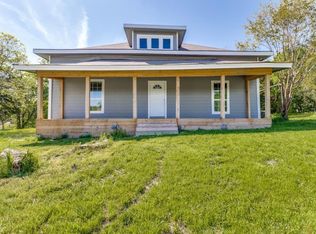 555 E Marshall Dr, Van Alstyne, TX 75495