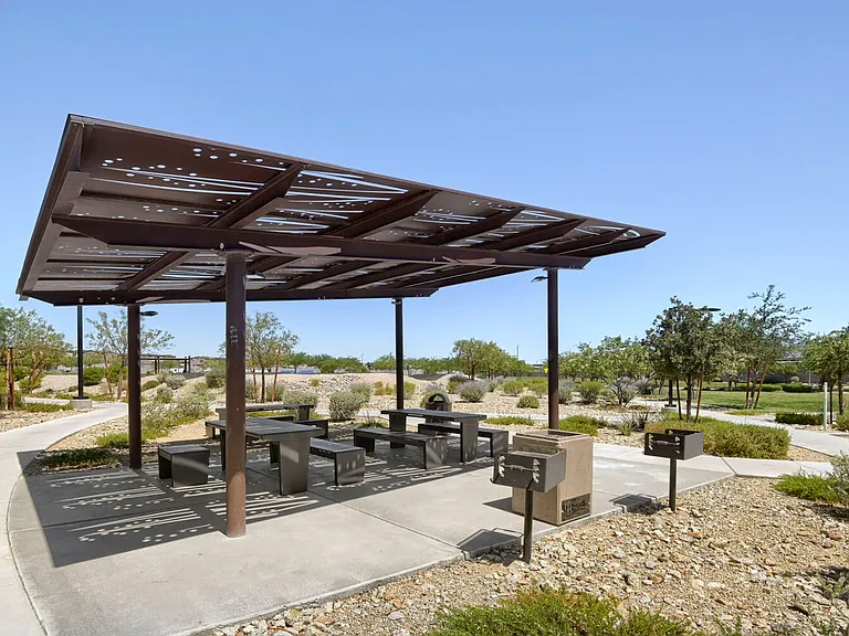 9493 Sky Pointe Dr — Photo 26