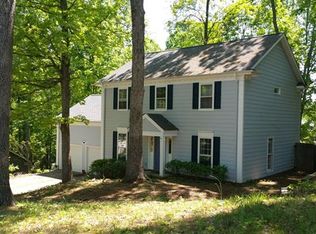 2017 Colony Hill Dr, Charlotte, NC 28214