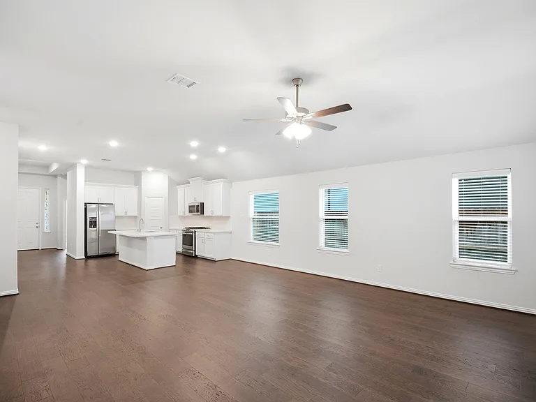 2106 Villa Flora Ln — Photo 26